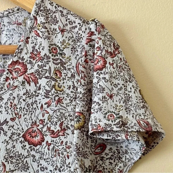 Melloday| Romantic Feminine V-Neck Peplum Short Sleeve Floral Blouse Size Large - Picture 4 of 7